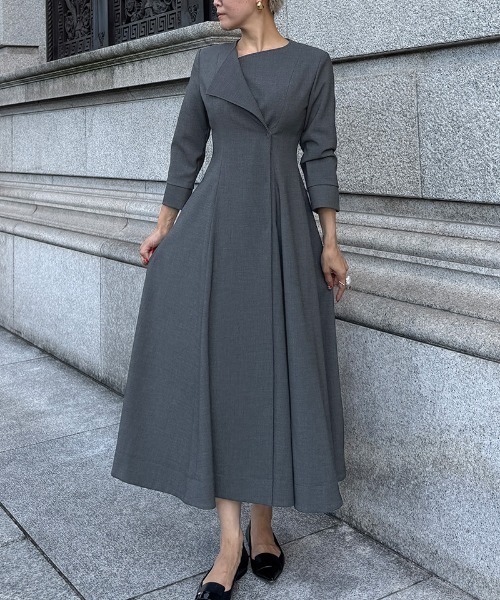 JENNE(ジェンヌ)の「カラー折り返しワンピース(ワンピース・レディース・ブラック/グレー/ネイビー・SMALL/MEDIUM/LARGE)」の20枚目の写真
