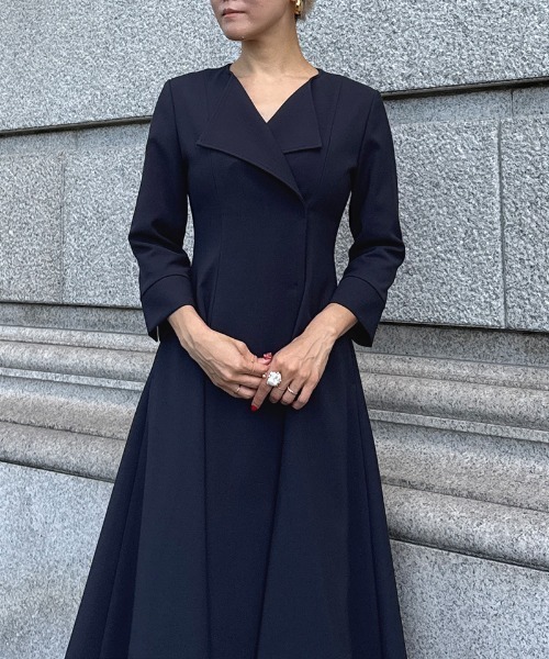 JENNE(ジェンヌ)の「カラー折り返しワンピース(ワンピース・レディース・ブラック/グレー/ネイビー・SMALL/MEDIUM/LARGE)」の11枚目の写真