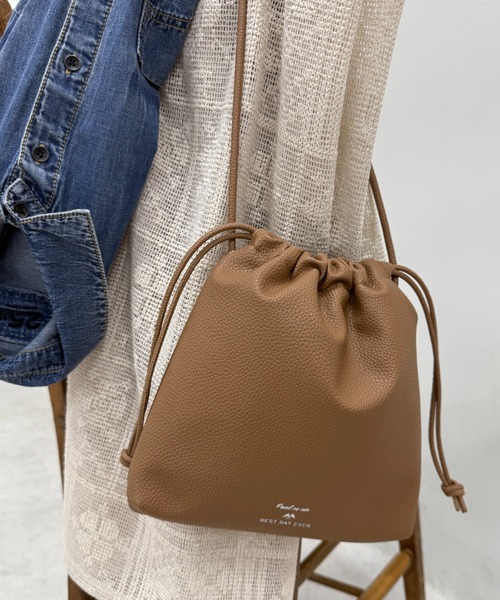 セール】フェイクレザー巾着バッグ（ショルダーバッグ）｜PUAL CE CIN