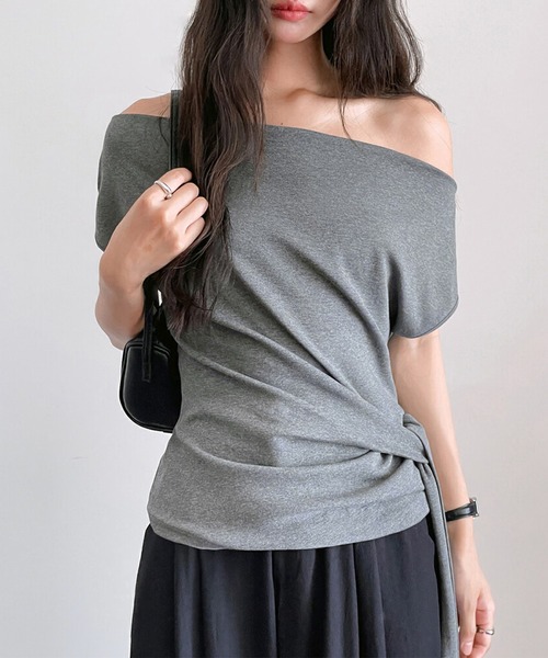 Lace Ladies(レースレディース)の「ソリッドカラー ウエストリボン オフショル 半袖 カットソー(Tシャツ/カットソー・レディース・ブラック/ホワイト/グレー・FREE)」の3枚目の写真