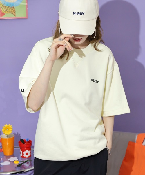 NERDY（ノルディ）の「スウェットシャツ（スウェット・レディース・イエロー/ホワイト/パープル/ブラック・S/L/M）」の18枚目の写真