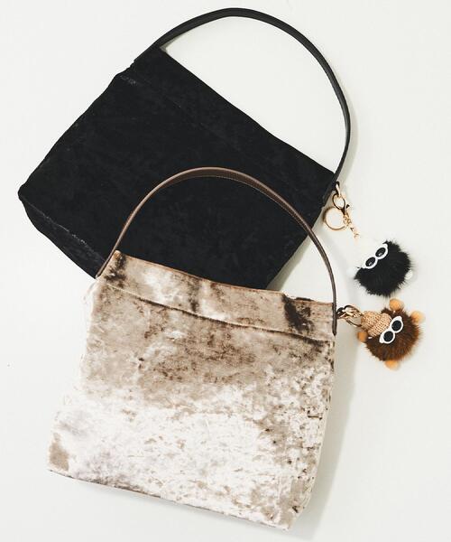 UNTITLED（アンタイトル）の「【トレンド／バッグチャーム付き】ワンハンドルバッグ（ショルダーバッグ・レディース・ブラック/ベージュ/ベージュ系5・99）」の4枚目の写真