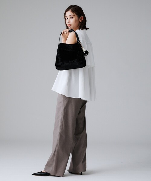 UNTITLED（アンタイトル）の「【トレンド／バッグチャーム付き】ワンハンドルバッグ（ショルダーバッグ・レディース・ブラック/ベージュ/ベージュ系5・99）」の15枚目の写真