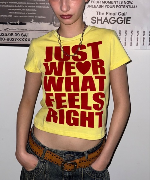 SHAGGIE(シャギー)の「【SNSで話題のコンパクトT!】コンパクトロゴショート丈Tシャツ(Tシャツ/カットソー・レディース・イエロー/ホワイト/レッド・FREE)」の9枚目の写真