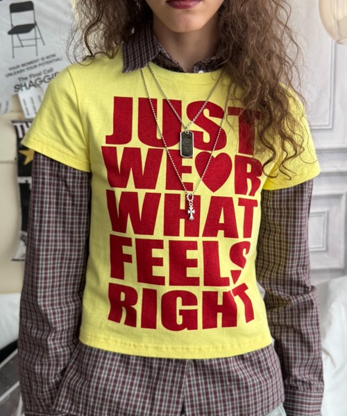 SHAGGIE(シャギー)の「【SNSで話題のコンパクトT!】コンパクトロゴショート丈Tシャツ(Tシャツ/カットソー・レディース・イエロー/ホワイト/レッド/ブラック×ホワイト/ブラック・FREE)」の15枚目の写真