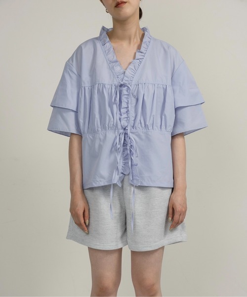 lawgy(ラウジー)の「v frill line gather ribbon blouse / vフリルラインギャザーリボンブラウス(シャツ/ブラウス・レディース・ホワイト/クリーム/ブルー・FREE)」の12枚目の写真
