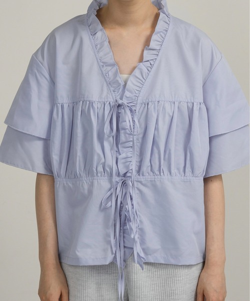 lawgy(ラウジー)の「v frill line gather ribbon blouse / vフリルラインギャザーリボンブラウス(シャツ/ブラウス・レディース・ホワイト/クリーム/ブルー・FREE)」の13枚目の写真