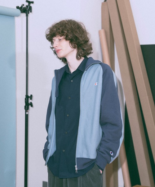 Champion（チャンピオン）の「《別注》【Champion/チャンピオン】REVERSE WEAVE TRACK JACKET（カーディガン/ボレロ・メンズ・ブルー系その他4/ワイン/ブラック系その他/グレー・S/M/L/XL）」の4枚目の写真