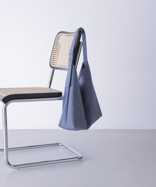 NATURAL BEAUTY BASIC（ナチュラルビューティーベーシック）の「◇トライアングルワンショルダーバッグ（ショルダーバッグ・レディース・グレー/ダークブラウン/ブルー・ﾌﾘ-）」の14枚目の写真