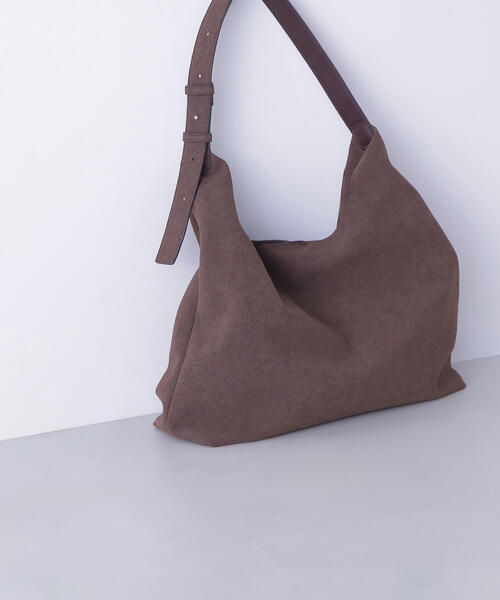 NATURAL BEAUTY BASIC（ナチュラルビューティーベーシック）の「◇トライアングルワンショルダーバッグ（ショルダーバッグ・レディース・グレー/ダークブラウン/ブルー・ﾌﾘ-）」の3枚目の写真