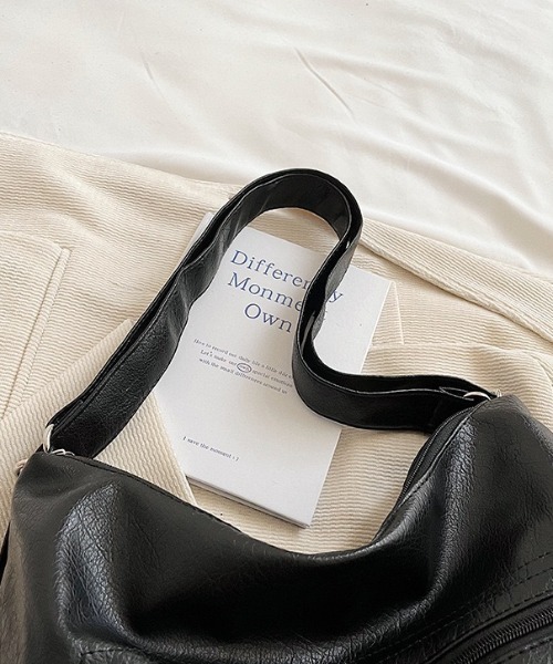 セール】3WAY大容量リングポケットショルダーバッグ/リュック/A4サイズ