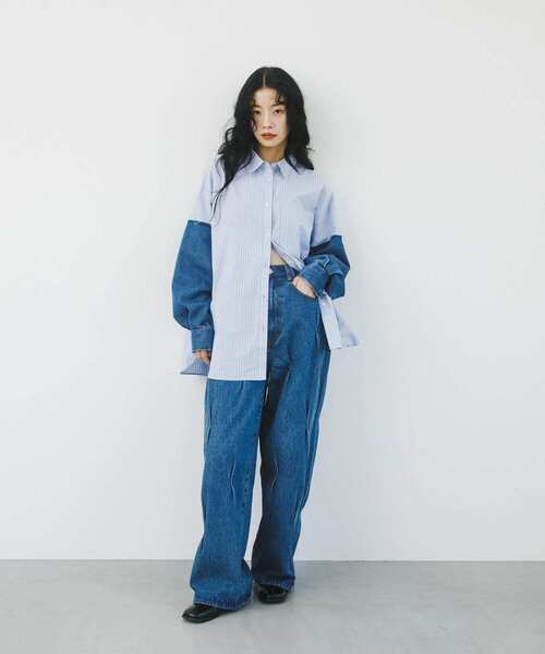 KBF（ケイビーエフ）の「タックWIDEデニム（デニムパンツ）」 - WEAR