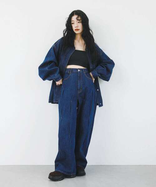 KBF（ケイビーエフ）の「タックWIDEデニム（デニムパンツ）」 - WEAR