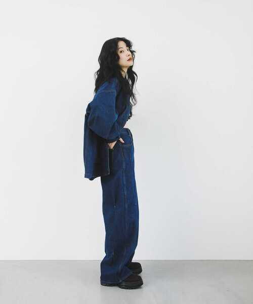 KBF（ケイビーエフ）の「タックWIDEデニム（デニムパンツ）」 - WEAR