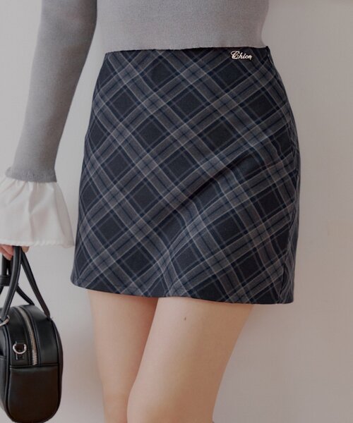 Chico（チコ）の「2wayレイヤードチェックボックスタイトミニスカート（スカート・レディース・ネイビー/チャコールグレー/ベージュ/ブラウン・SMALL/MEDIUM）」の4枚目の写真