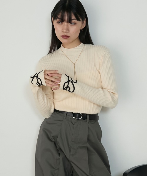 forksy.（フォルクシー）の「【forksy.】コード刺繍ハイネックリブニットプルオーバー（ニット/セーター・レディース・ブルー/チャコール/ブラウン/アイボリー/ブラック・FREE）」の10枚目の写真