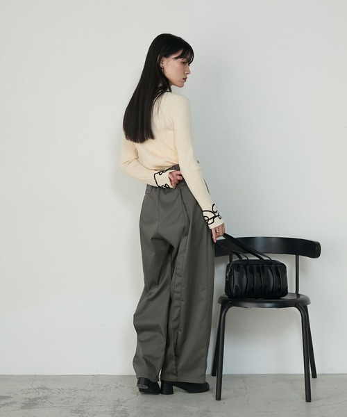 forksy.（フォルクシー）の「【forksy.】コード刺繍ハイネックリブニットプルオーバー（ニット/セーター・レディース・ブルー/チャコール/ブラウン/アイボリー/ブラック・FREE）」の19枚目の写真