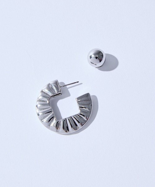 TOGA TOO/トーガトゥ】Concho hoop pierced earrings/コンチョフープ