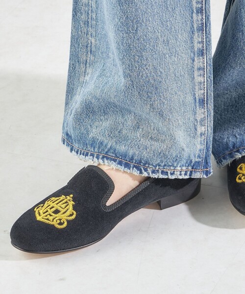 SHIPS（シップス）の「【SHIPS別注】Tricker’s:SHIPS CHURCHILL（スリッポン・レディース・ブラック・50/45）」の3枚目の写真