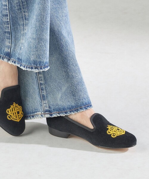 SHIPS（シップス）の「【SHIPS別注】Tricker’s:SHIPS CHURCHILL（スリッポン・レディース・ブラック・50/45）」の4枚目の写真