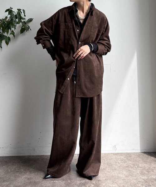 DouDou（ドゥドゥ）の「スウェードタックパンツ（その他パンツ・レディース・キャメル/グレイッシュベージュ/ダークブラウン・TM/FREE）」の6枚目の写真