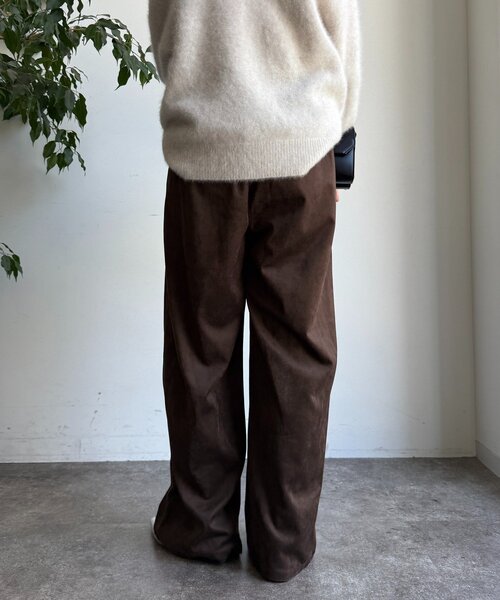 DouDou（ドゥドゥ）の「スウェードタックパンツ（その他パンツ・レディース・キャメル/グレイッシュベージュ/ダークブラウン・TM/FREE）」の16枚目の写真