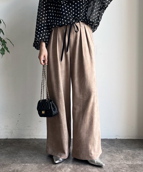 トゥって スウェードタックパンツ（その他パンツ）｜DouDou（ドゥドゥ）の