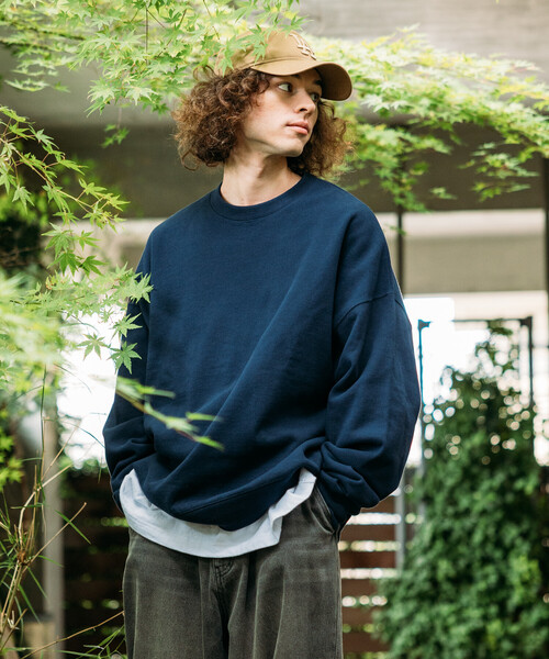 FREAK'S STORE（フリークスストア）の「限定展開 12oz ヘビーウェイト ビッグシルエット クルーネックスウェット（スウェット・メンズ・ブラック/ネイビー/ブラウン/アッシュグレー/グレイッシュベージュ/スミクロ/グリーン/杢グレー/バーガンディー・SMALL/MEDIUM/LARGE/X-LARGE）」の8枚目の写真