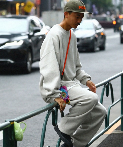 FREAK'S STORE（フリークスストア）の「限定展開 12oz ヘビーウェイト ビッグシルエット クルーネックスウェット（スウェット・メンズ・ブラック/ネイビー/ブラウン/アッシュグレー/グレイッシュベージュ/スミクロ/グリーン/杢グレー/バーガンディー・SMALL/MEDIUM/LARGE/X-LARGE）」の17枚目の写真