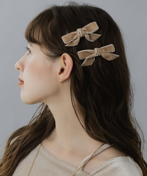 LA MUe（ラミュー）の「【LA MUE】ベロアリボンクリップ 2点セット（バレッタ/ヘアクリップ・レディース・ホワイト/ブラック/レッド/ベージュ・FREE）」の10枚目の写真