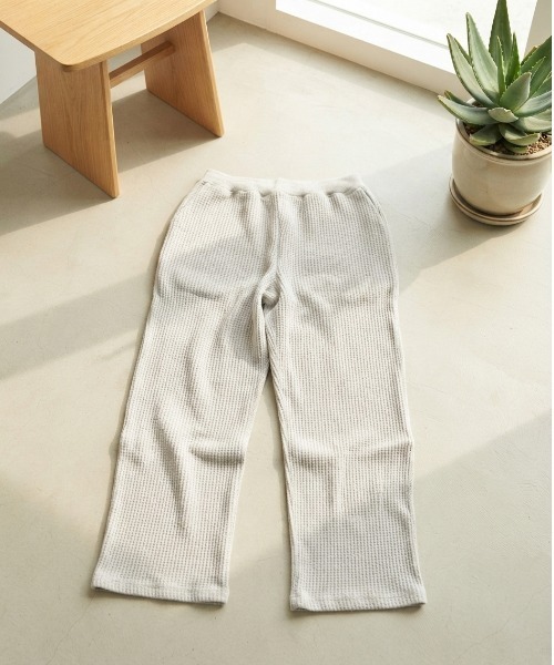 JEMORGAN(ジェーイーモーガン)の「【JEMORGAN / ジェーイーモーガン】ビッグワッフルロングパンツ/ ワイドシルエット ワッフルパンツ ユニセックス(スウェットパンツ・メンズ・ブラック/杢グレー/ネイビー/オートミール/ブラウン・LARGE/MEDIUM/X-LARGE)」の5枚目の写真