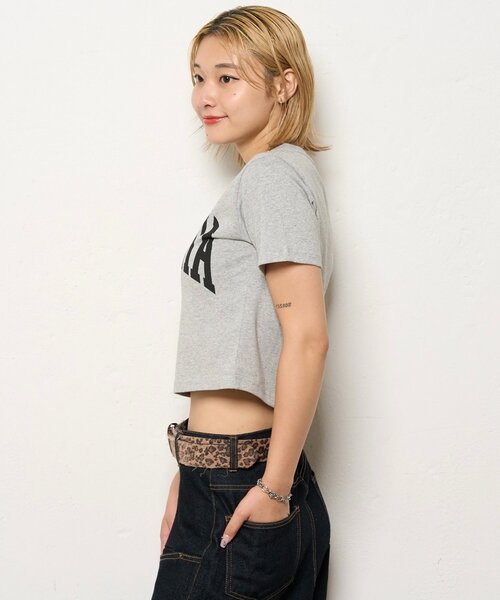 WHO'S WHO gallery（フーズフーギャラリー）の「KOOKYN CITYロゴTEE（Tシャツ/カットソー・レディース・ネイビー/ホワイト/グレー・X-SMALL）」の15枚目の写真