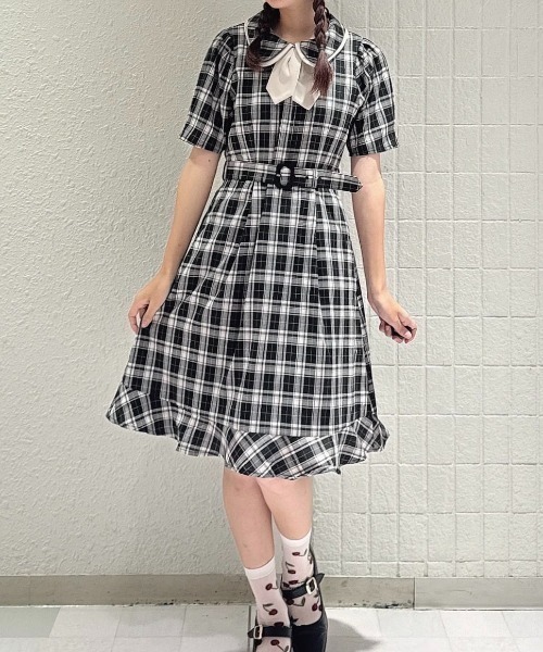 F i.n.t（フィント）の「タイ付きダブルカラーチェックワンピース（ワンピース・レディース・ブラック/ボルドー・FREE）」の8枚目の写真