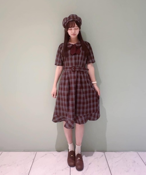 F i.n.t（フィント）の「タイ付きダブルカラーチェックワンピース（ワンピース・レディース・ブラック/ボルドー・FREE）」の21枚目の写真