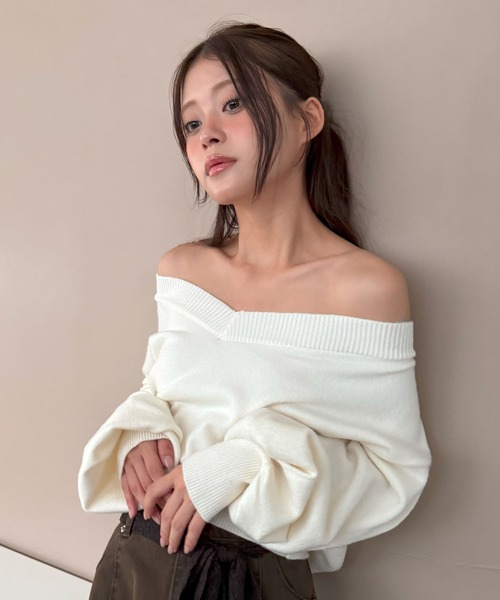 powwa more(ポワモア)の「袖リボンVネックショート丈ニット(ニット/セーター・レディース・グレー/ピンク/アイボリー・FREE)」の5枚目の写真
