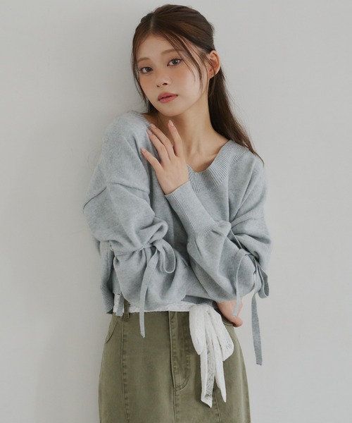 powwa more(ポワモア)の「袖リボンVネックショート丈ニット(ニット/セーター・レディース・グレー/ピンク/アイボリー・FREE)」の8枚目の写真