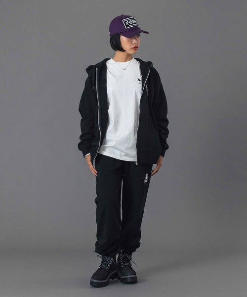 X-girl(エックスガール)の「LOGO PATCH 6PANEL CAP(キャップ・レディース・ブラック/カモフラージュ/パープル・ONE SIZE)」の16枚目の写真