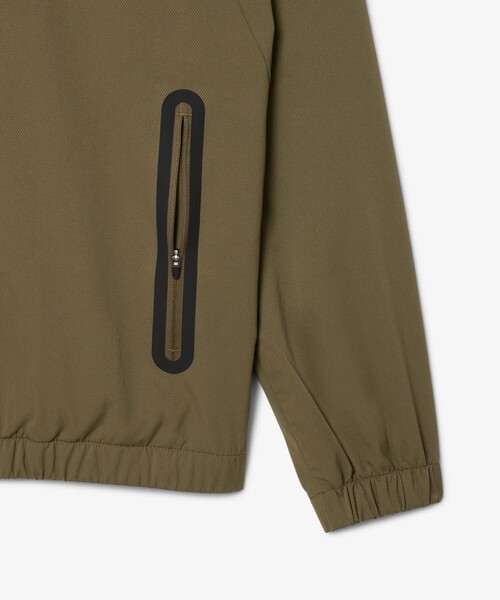 LACOSTE（ラコステ）の「スタンドカラー ミニマルデザイン テクニカルトラックスーツ（ジャージ・メンズ・オリーブ・3/5/4）」の4枚目の写真