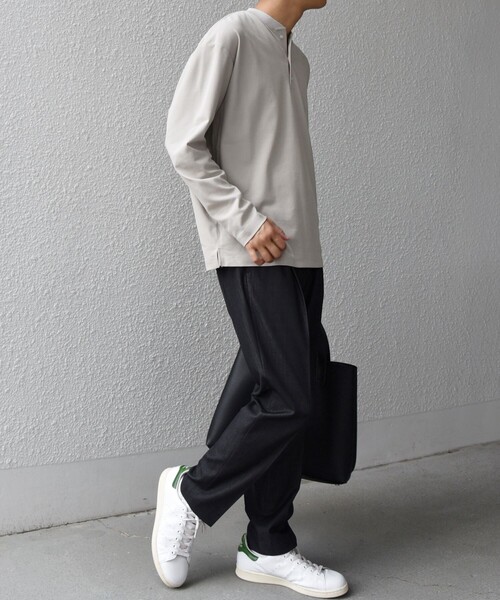 SHIPS any（シップス エニィ）の「SHIPS any:〈抗菌防臭/遮熱等〉マルチファンクション ヘンリーネック Tシャツ(ロンT)◇（Tシャツ/カットソー・メンズ・ブラック/ベージュ/ホワイト/ダークグレー・X-LARGE/LARGE/MEDIUM/SMALL）」の8枚目の写真