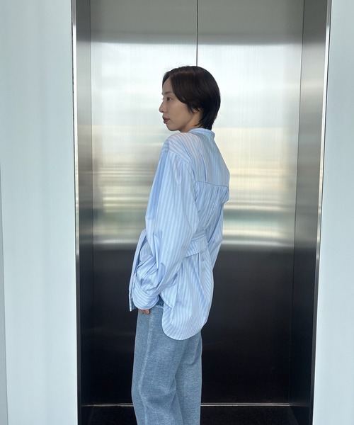 Ameri(アメリ)の「DOUBLE LAYER DESIGN SHIRT(シャツ/ブラウス・レディース・ホワイト/パープル/ストライプ・FREE)」の17枚目の写真