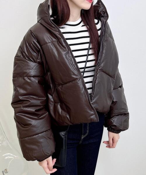 INGNI（イング）の「フェイクレザーエコダウン（ダウンジャケット/コート・レディース・ブラック/ブラウン・M）」の2枚目の写真