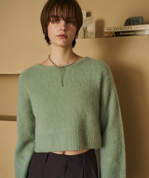 qualite(カリテ)の「「上質な肌ざわり」フォックスウールショートプルオーバー/ニット/秋服/冬服/バーガンディ/ハイゲージニット(ニット/セーター・レディース・チャコールグレー/グリーン/アイボリー/ワイン・フリー)」の2枚目の写真