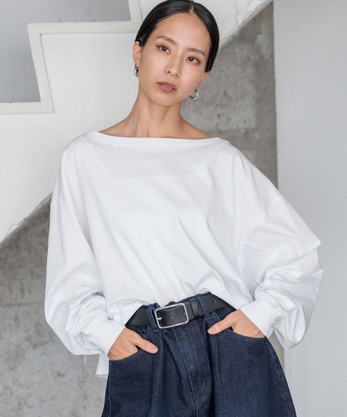 HEREIAM（ヘレイアム）の「【HEREIAM】秋の1枚、迷ったらコレで解決！/オフショルルーズプルオーバー（Tシャツ/カットソー・レディース・ホワイト/ブラック・FREE）」の7枚目の写真