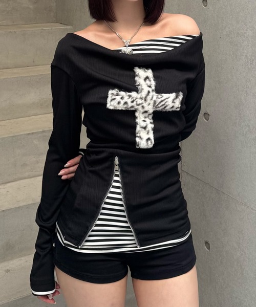 ZIPPER CLUB(ZIPPER CLUB ジッパークラブ)の「fuwafuwa zip layered top(Tシャツ/カットソー・レディース・ブラック・SMALL/LARGE/MEDIUM)」の1枚目の写真