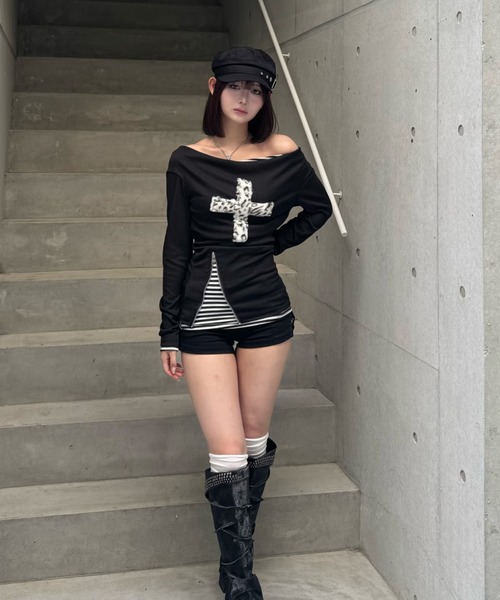ZIPPER CLUB(ZIPPER CLUB ジッパークラブ)の「fuwafuwa zip layered top(Tシャツ/カットソー・レディース・ブラック・SMALL/LARGE/MEDIUM)」の8枚目の写真