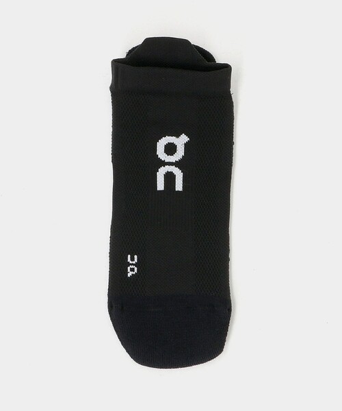 On(オン)の「<On>Core Run Sock Low 2P/2パック ローソックス(ソックス/靴下・メンズ・ブラック/ホワイト・M/S)」の3枚目の写真
