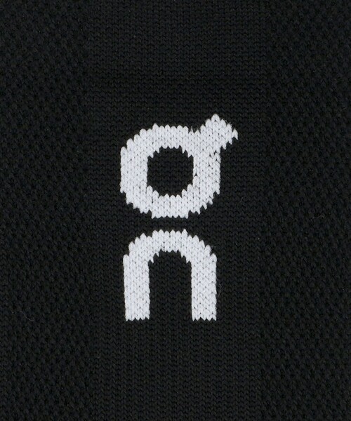 On(オン)の「<On>Core Run Sock Low 2P/2パック ローソックス(ソックス/靴下・メンズ・ブラック/ホワイト・M/S)」の5枚目の写真