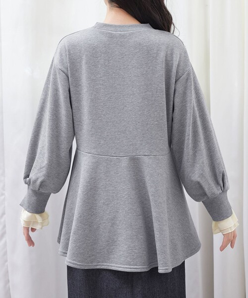 Tiaclasse(ティアクラッセ)の「【吸水発熱】袖口ドッキングカットソープルオーバー(Tシャツ/カットソー・レディース・ベージュ/グレー/ブラック・XL/XXL)」の6枚目の写真