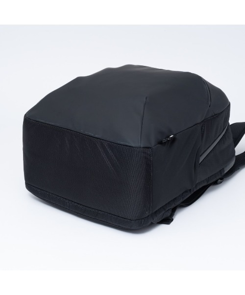 BEAMS DESIGN（ビームス デザイン）の「BEAMSDESIGN（ビームスデザイン）Watertight　バックパック（M）（バックパック/リュック・メンズ・ブラック・FREE）」の14枚目の写真