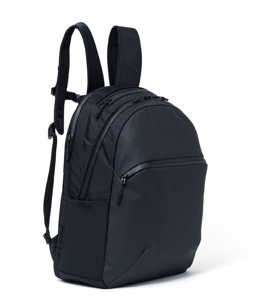 BEAMS DESIGN（ビームス デザイン）の「BEAMSDESIGN（ビームスデザイン）Watertight　バックパック（M）（バックパック/リュック・メンズ・ブラック・FREE）」の3枚目の写真
